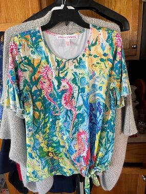 Leoma Lovegrove Shirt Pink Seahorse Tunic Size Small short sleeve
